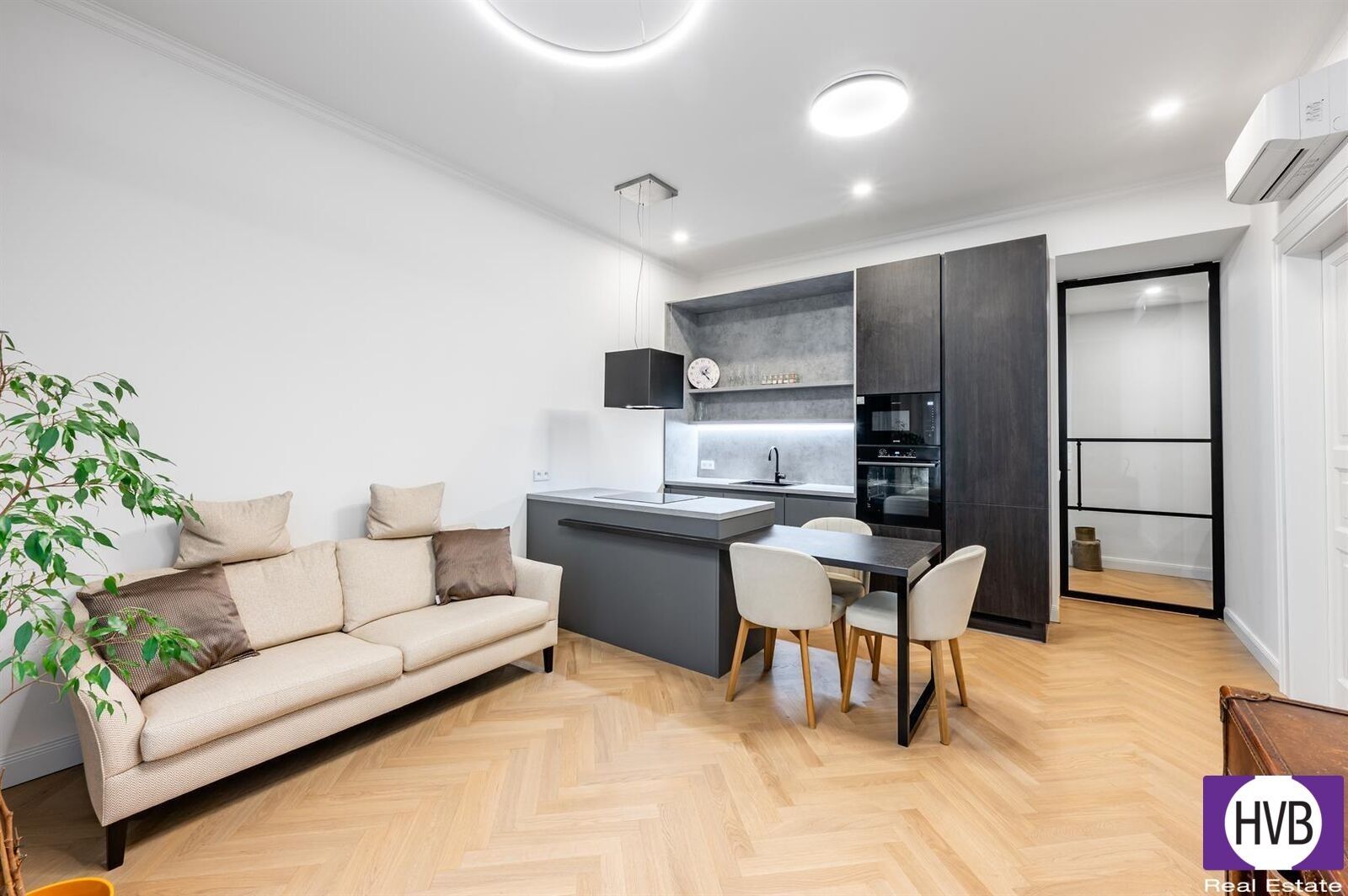 2+kk, Vinohrady, Praha, 53 m²