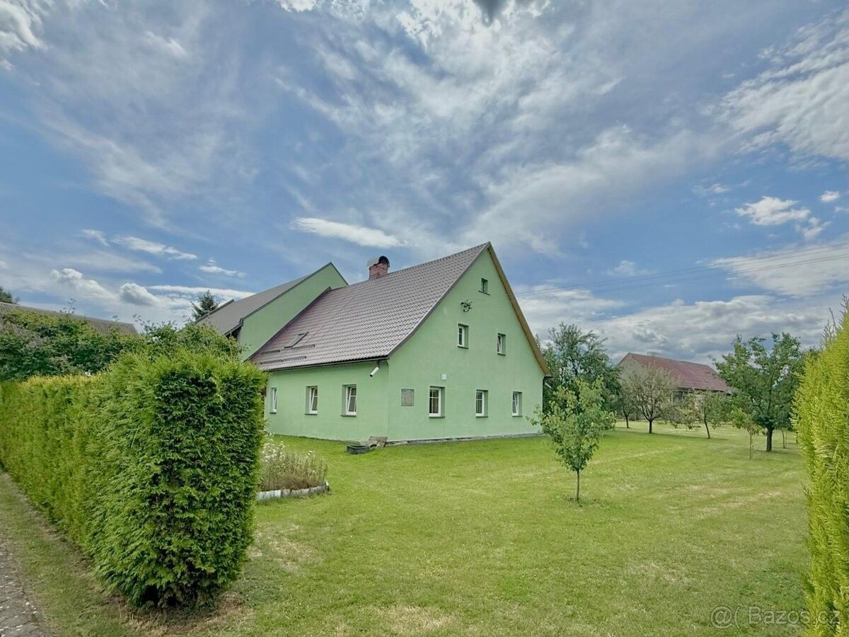 Rodinné domy, Bernartice, 790 57