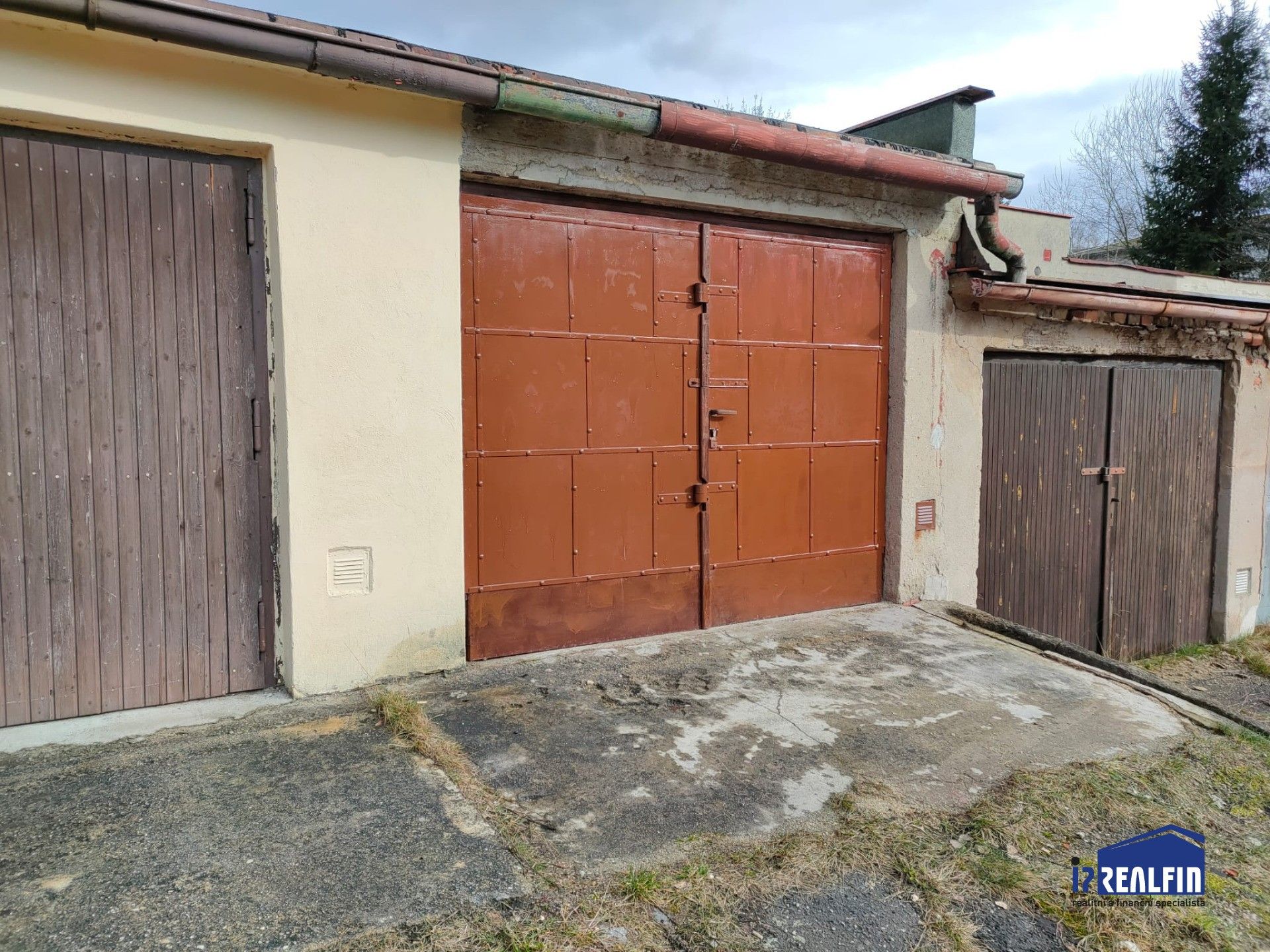 Garáže, Kunratická, Liberec, 19 m²