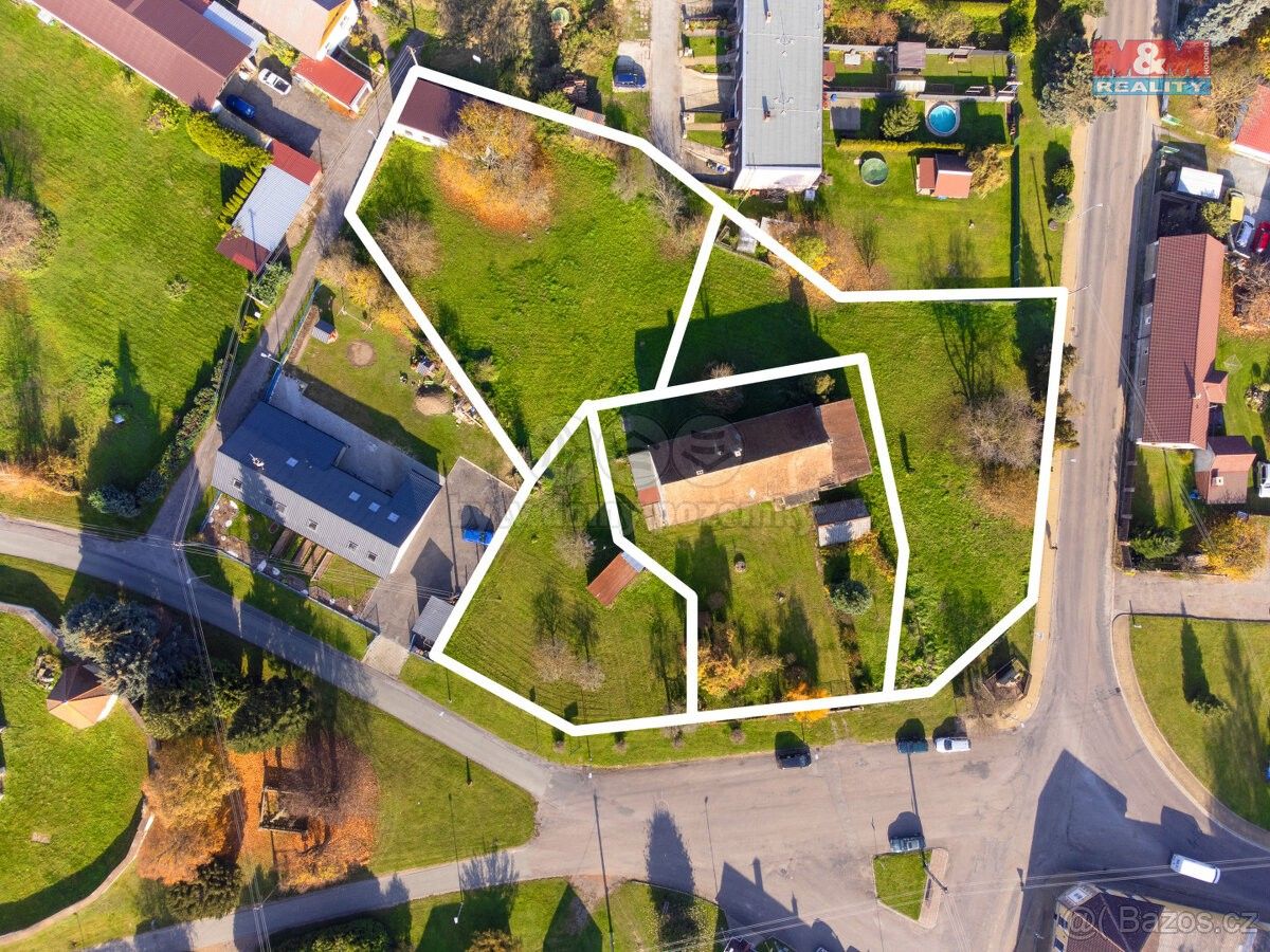 Prodej pozemek - Přelouč, 535 01, 895 m²