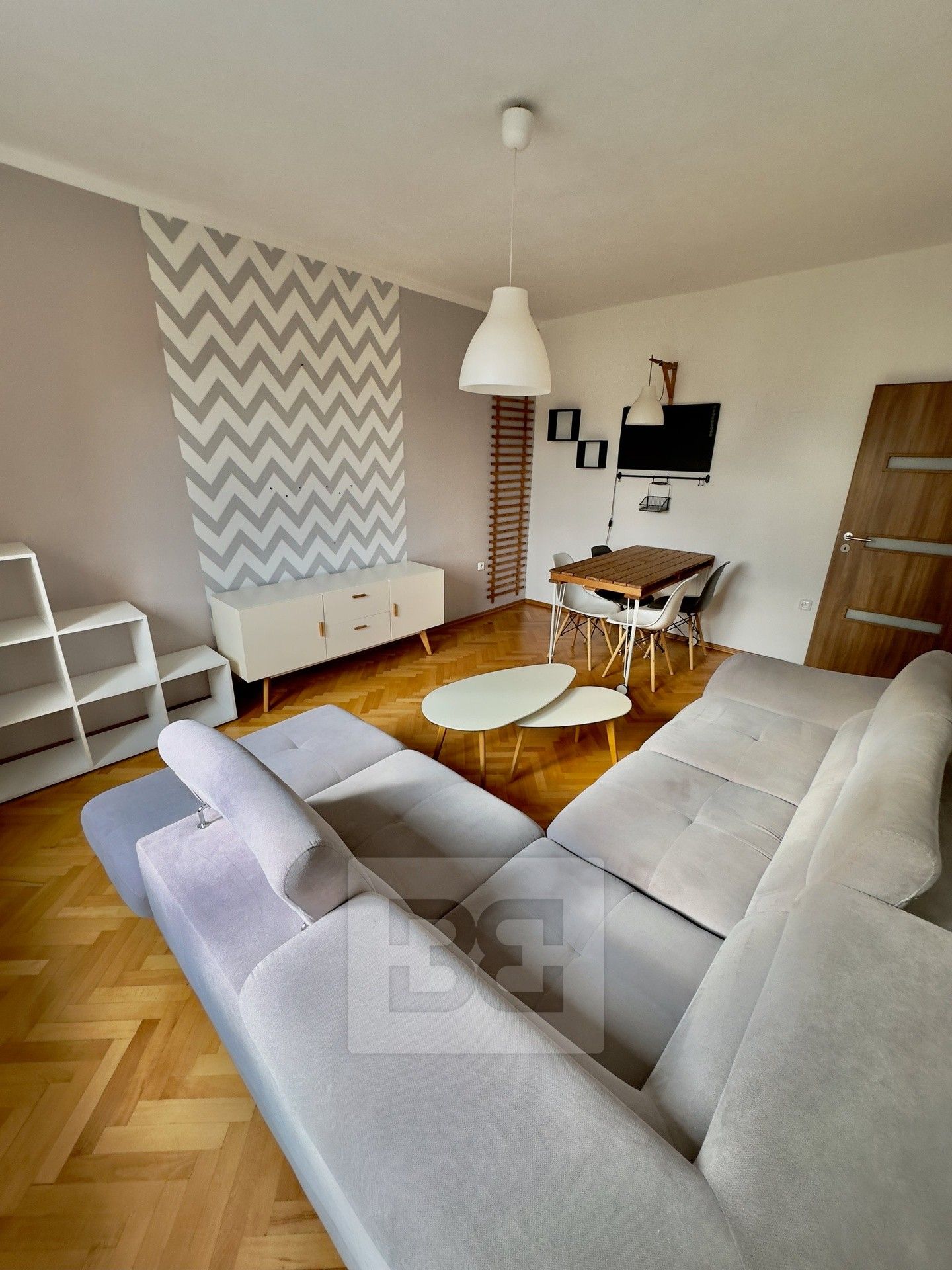 2+1, Konšelská, Praha, 55 m²