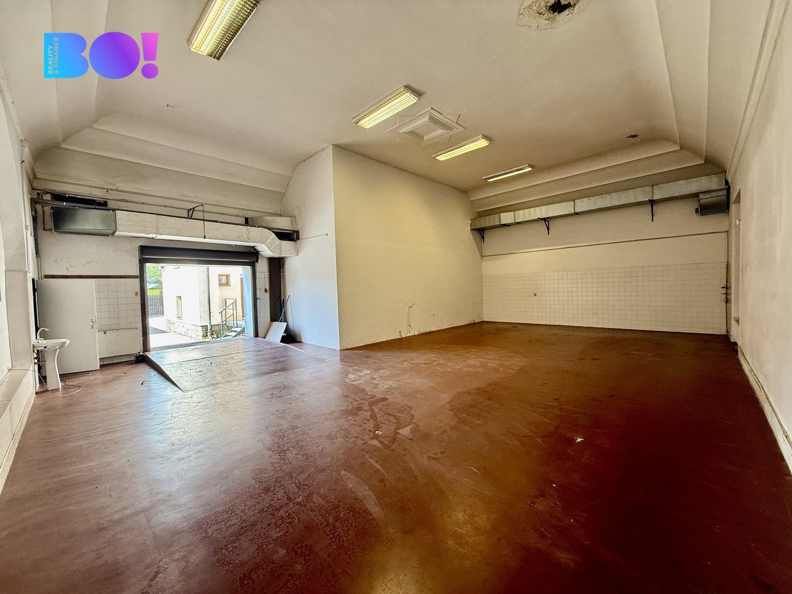 Sklady, Pod Zvonek, Český Těšín, 134 m²