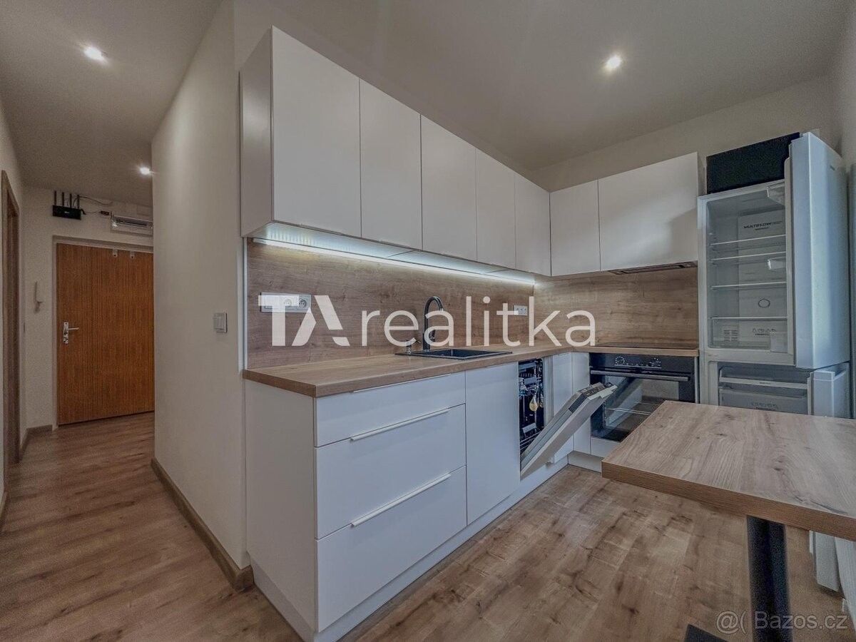 Byty, Orlová, 735 14