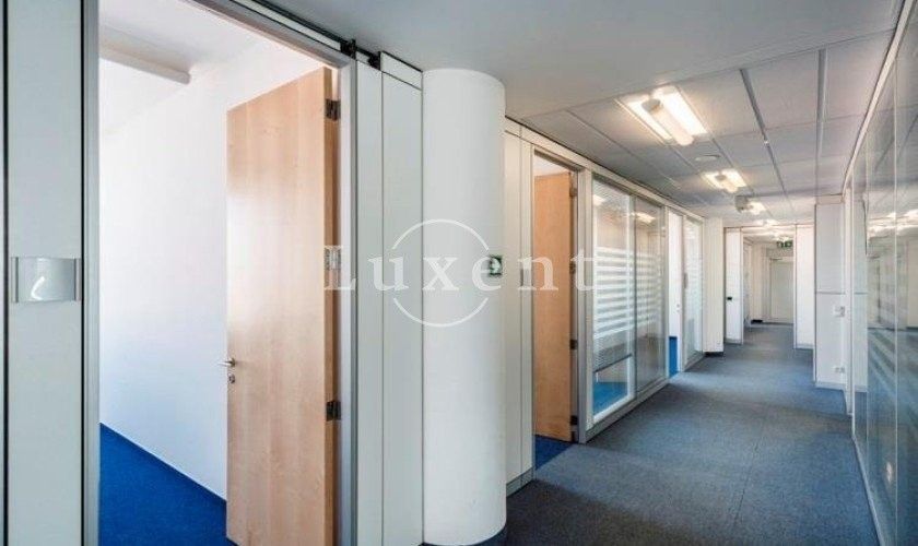 Pronájem kancelář - Olbrachtova, Praha, 227 m²