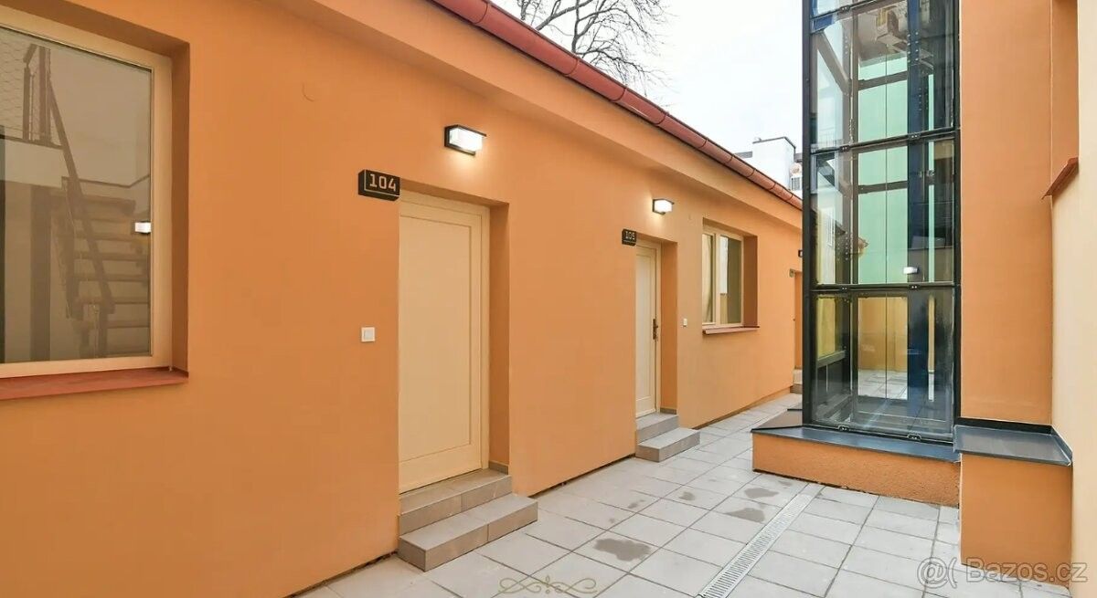 Prodej byt 2+kk - Praha, 100 00, 44 m²