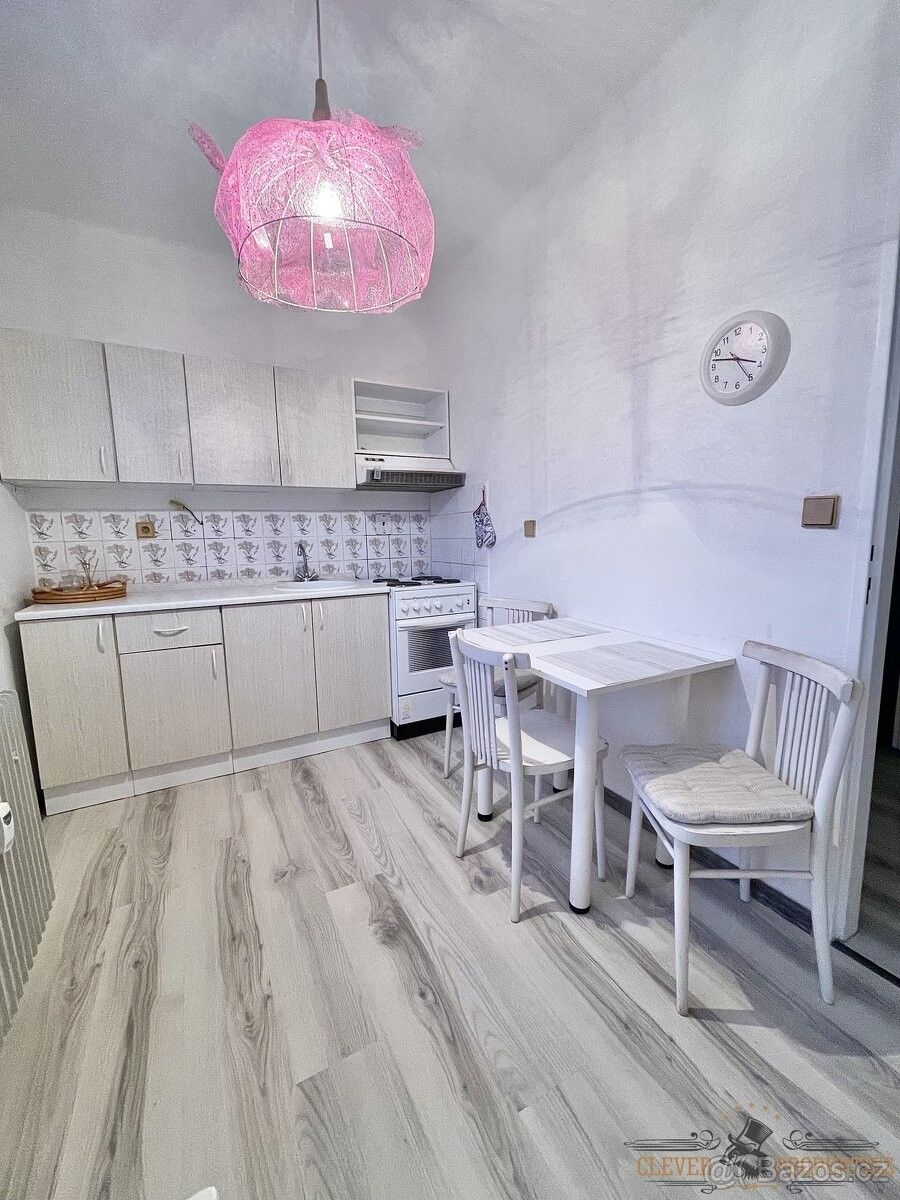 Pronájem byt - Dvůr Králové nad Labem, 544 01