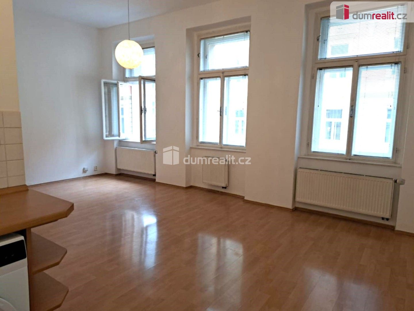 1+kk, Kamenická, Praha, 34 m²