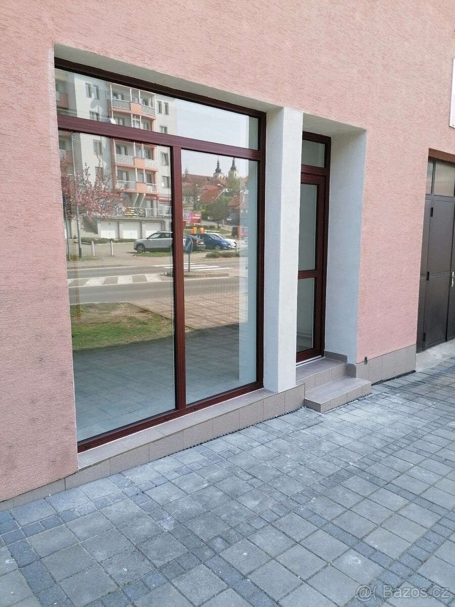 Obchodní prostory, Uherský Brod, 688 01, 35 m²