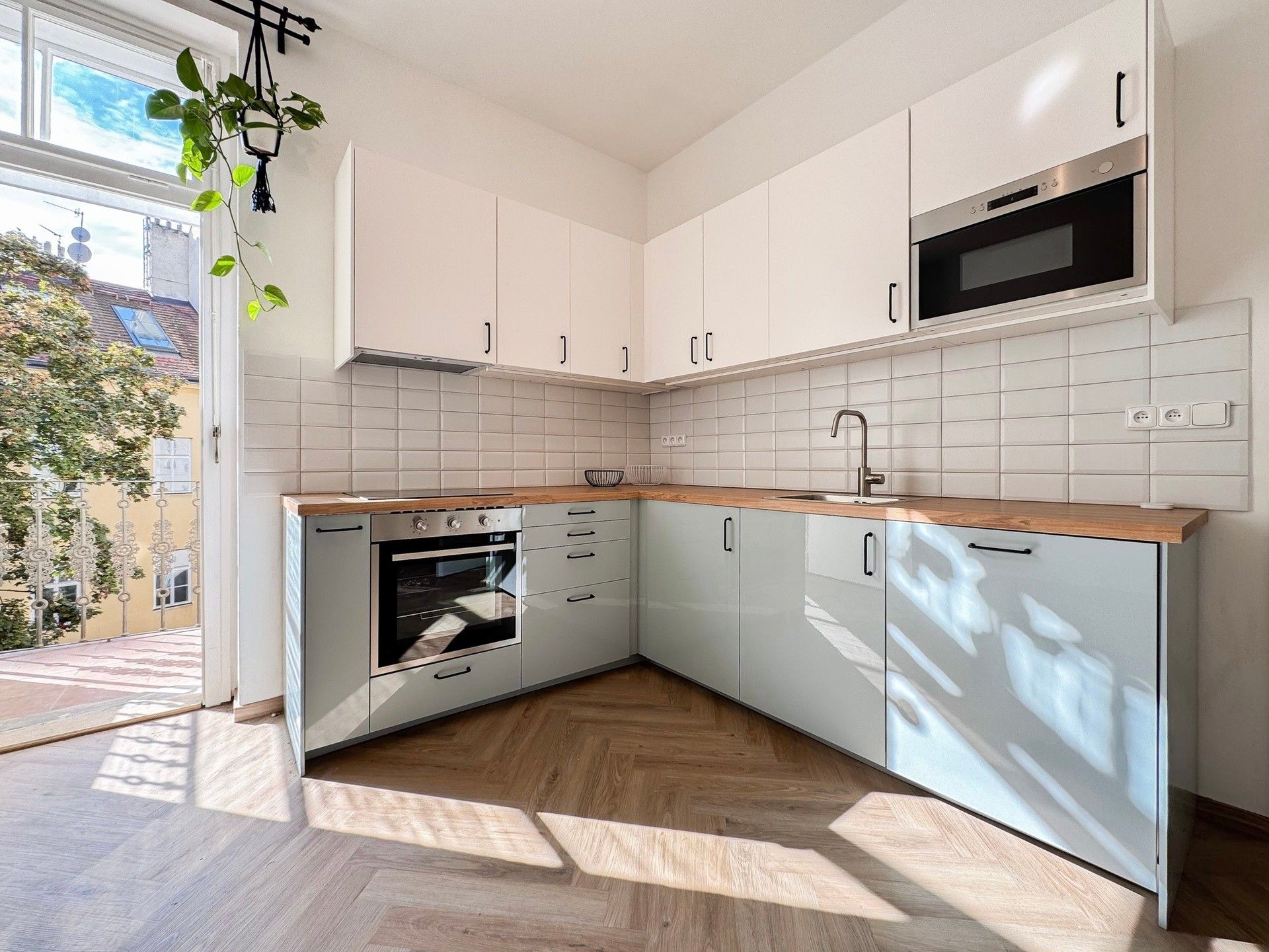 3+kk, Anglická, Praha, 92 m²