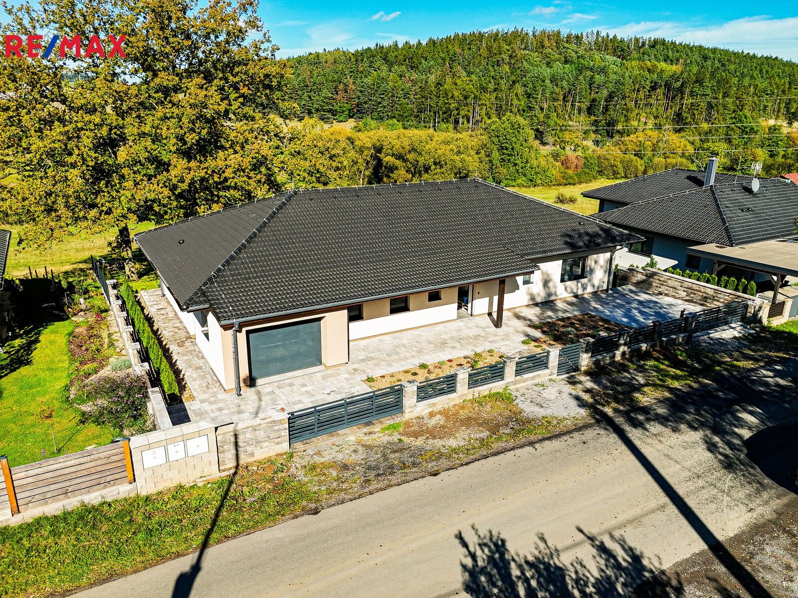 Rodinné domy, Zahradní, Milín, 250 m²