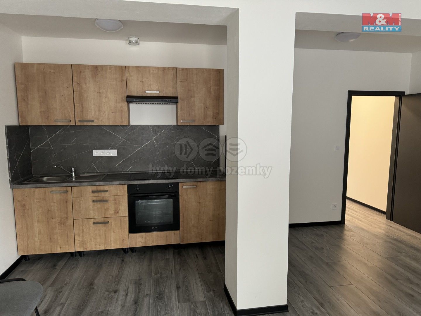 Pronájem byt 1+kk - Orlická, Hradec Králové, 35 m²