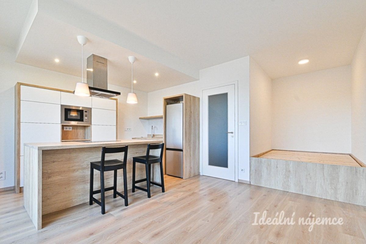 1+kk, Střední, Brno, 38 m²