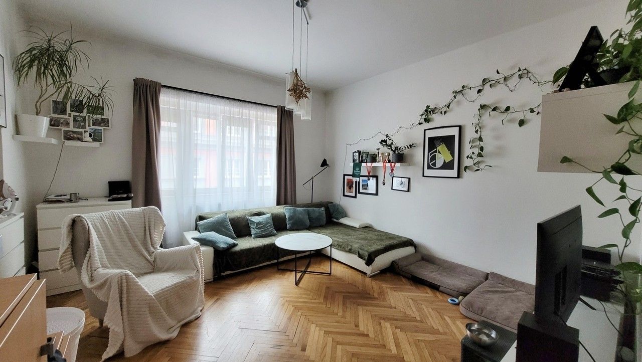 Pronájem byt 2+kk - Poupětova, Praha, 46 m²