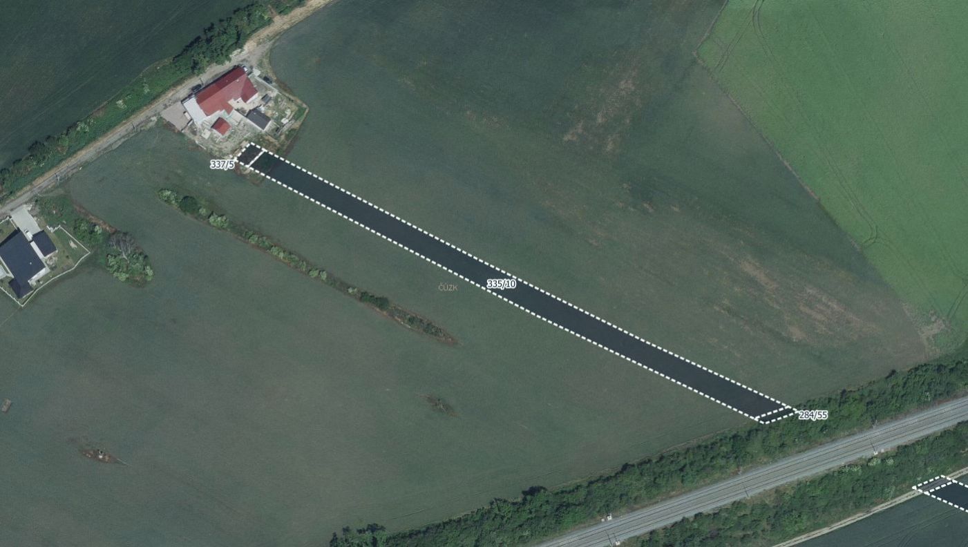 Zemědělské pozemky, Týnec