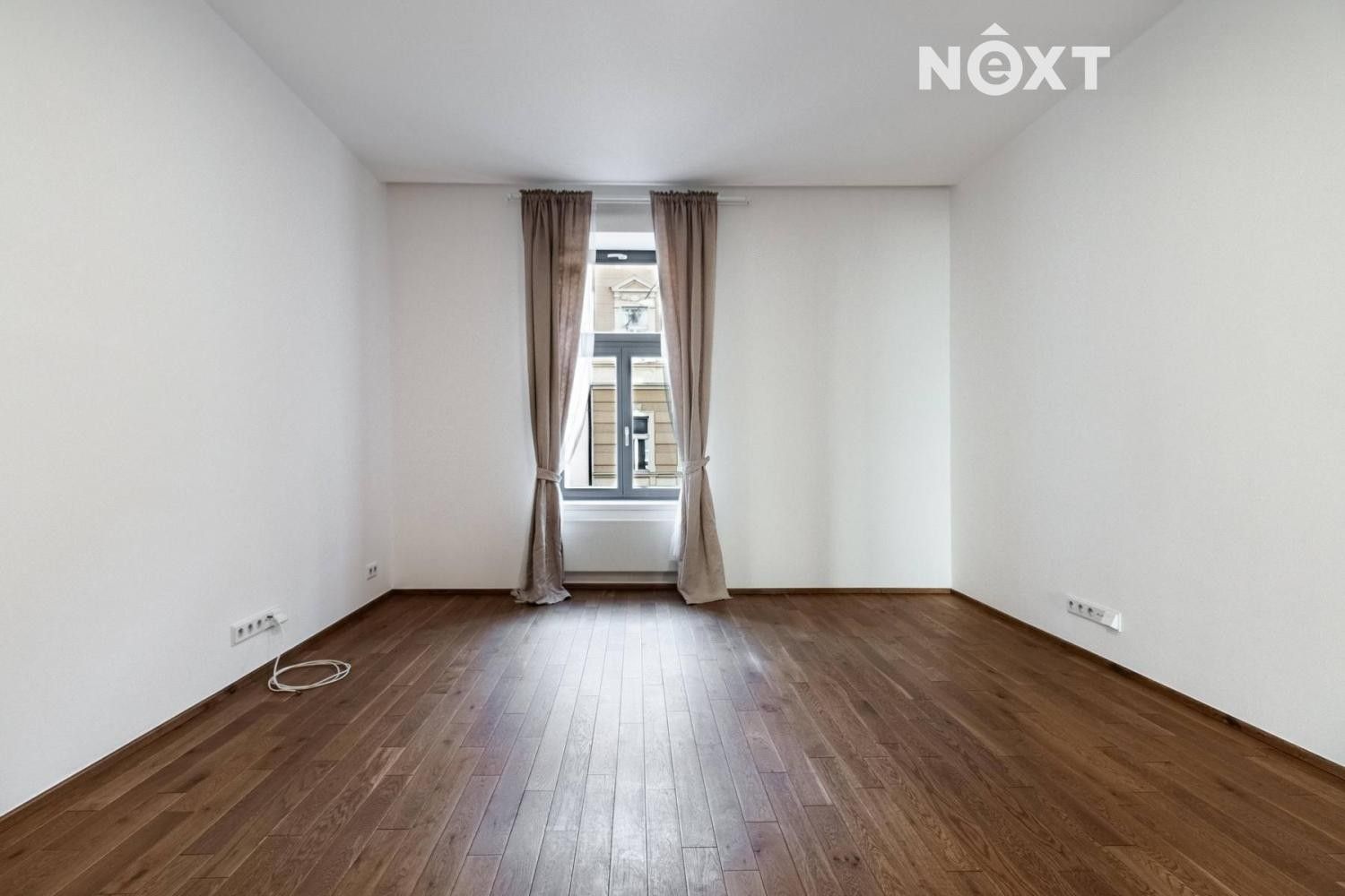 3+kk, U studánky, Praha, 73 m²