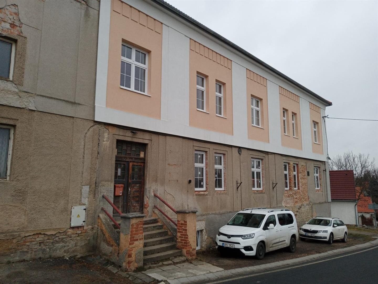 2+kk, Prašný Újezd, Mlečice, 48 m²