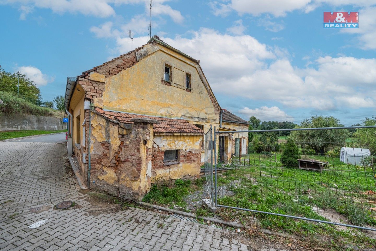 Prodej rodinný dům - Vodní, Město Touškov, 200 m²