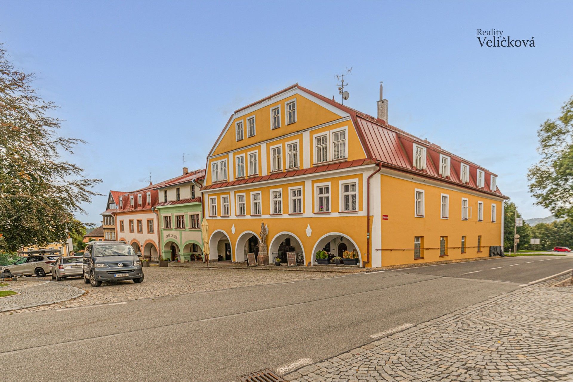 Činžovní domy, Rýchorské náměstí, Žacléř, 1 350 m²