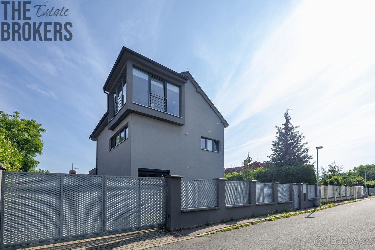 Rodinné domy, Praha, 159 00