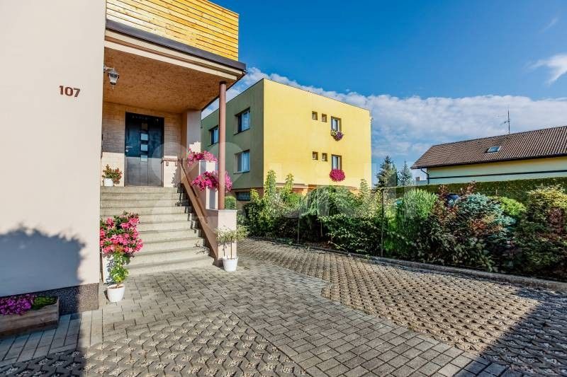 Prodej rodinný dům - Horní, Hůry, 170 m²