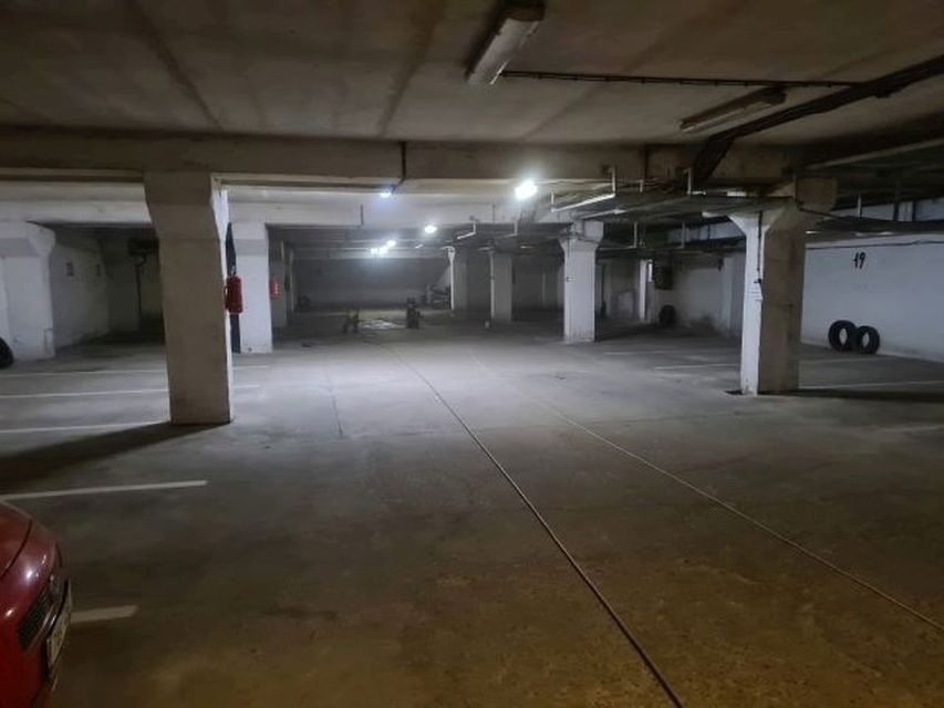 Pronájem garáž - Praha, 130 00