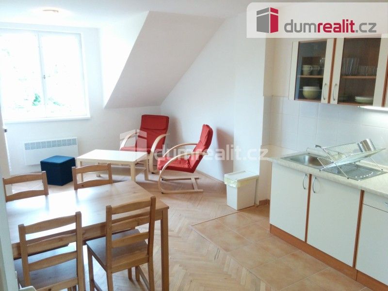 2+kk, Na Skalce, Praha, 47 m²