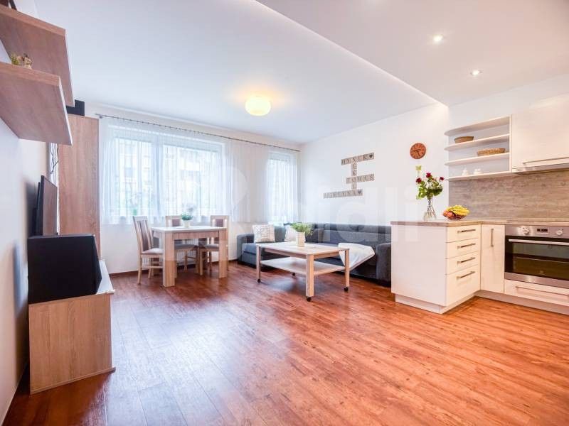 2+kk, K Netlukám, Praha, 65 m²