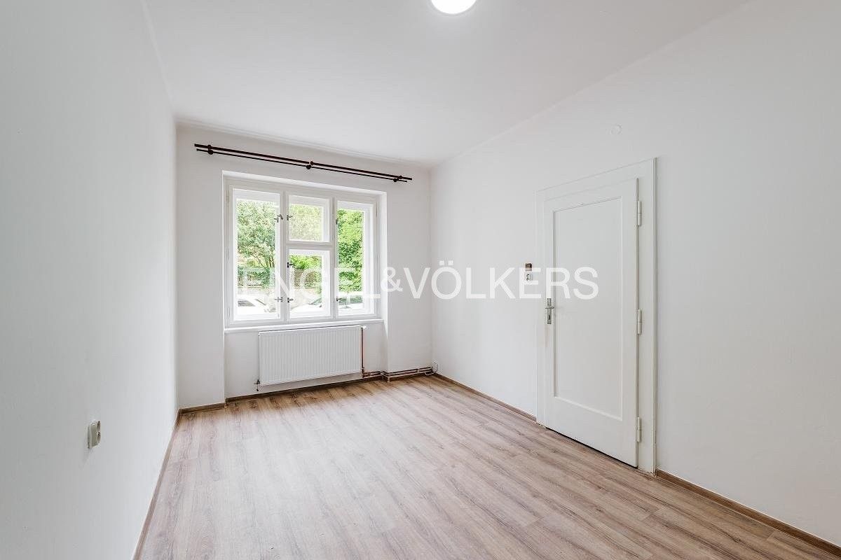 2+1, Jeseniova, Praha, 59 m²