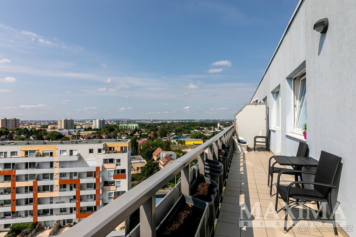 3+kk, Praha, 100 00, 78 m²