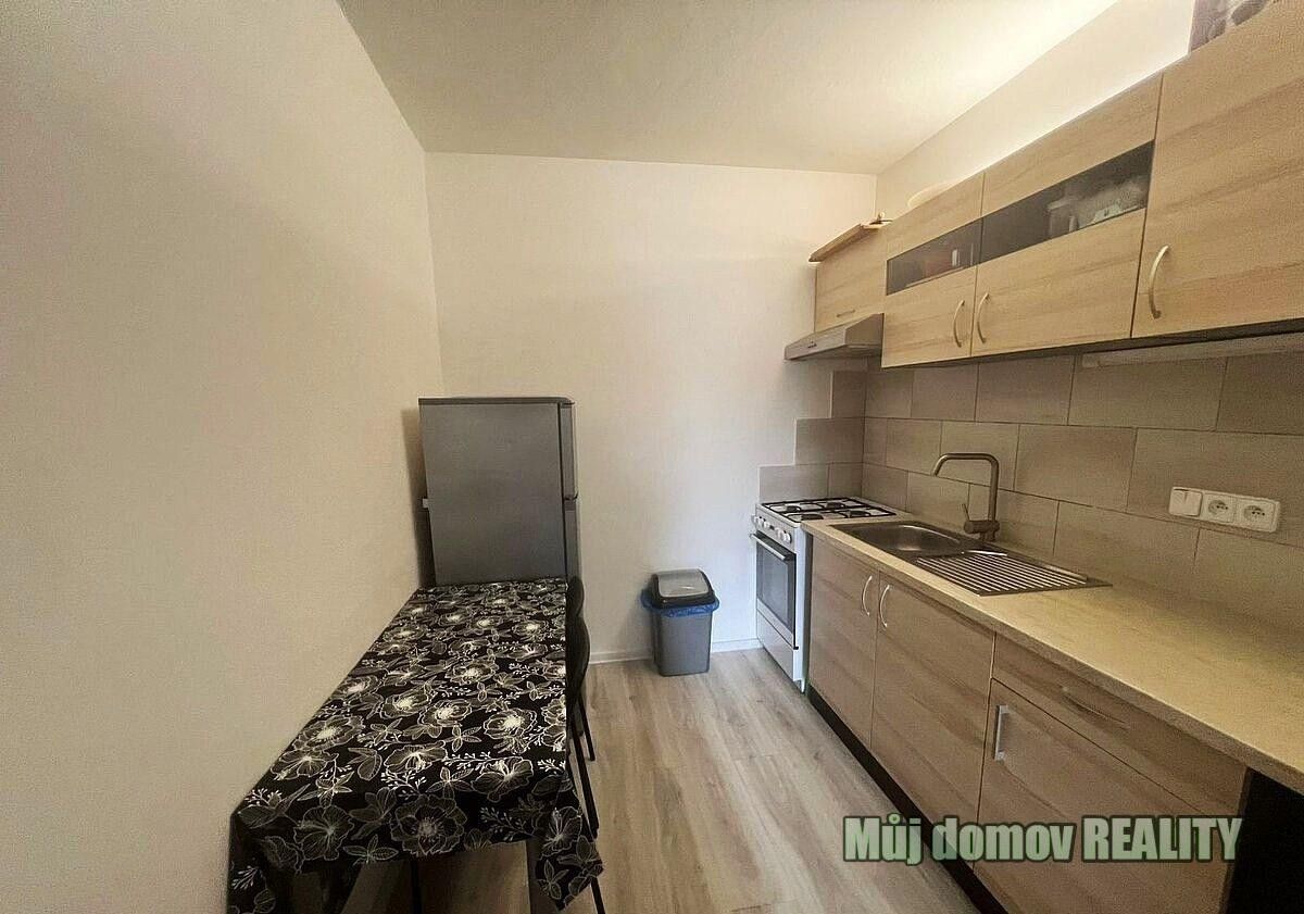 Pronájem byt 2+kk - Na strži, Praha, 45 m²