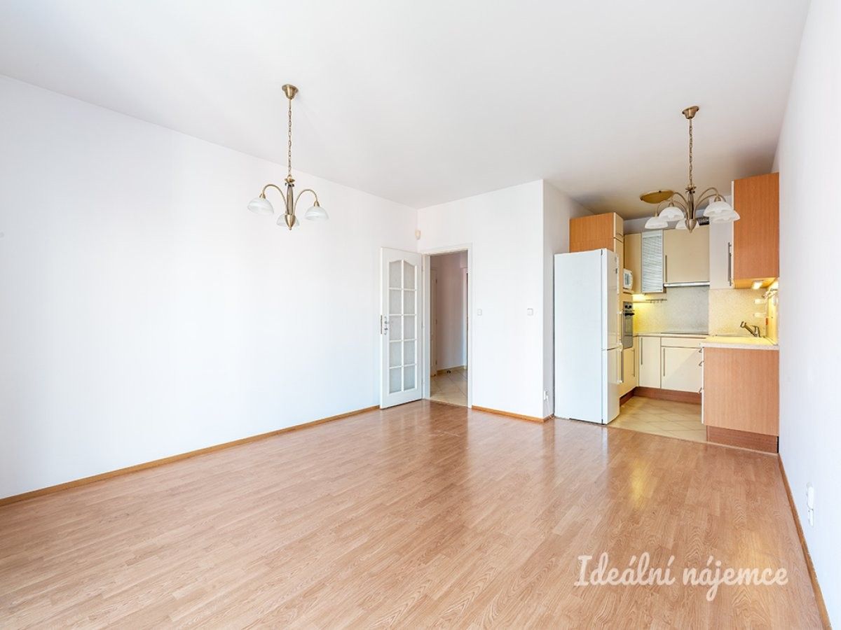 Pronájem byt 2+kk - Velenovského, Praha, 52 m²