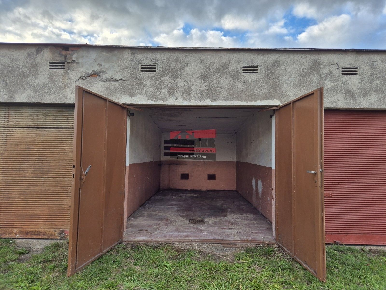 Garáže, Boženy Němcové, Sezimovo Ústí, 36 m²