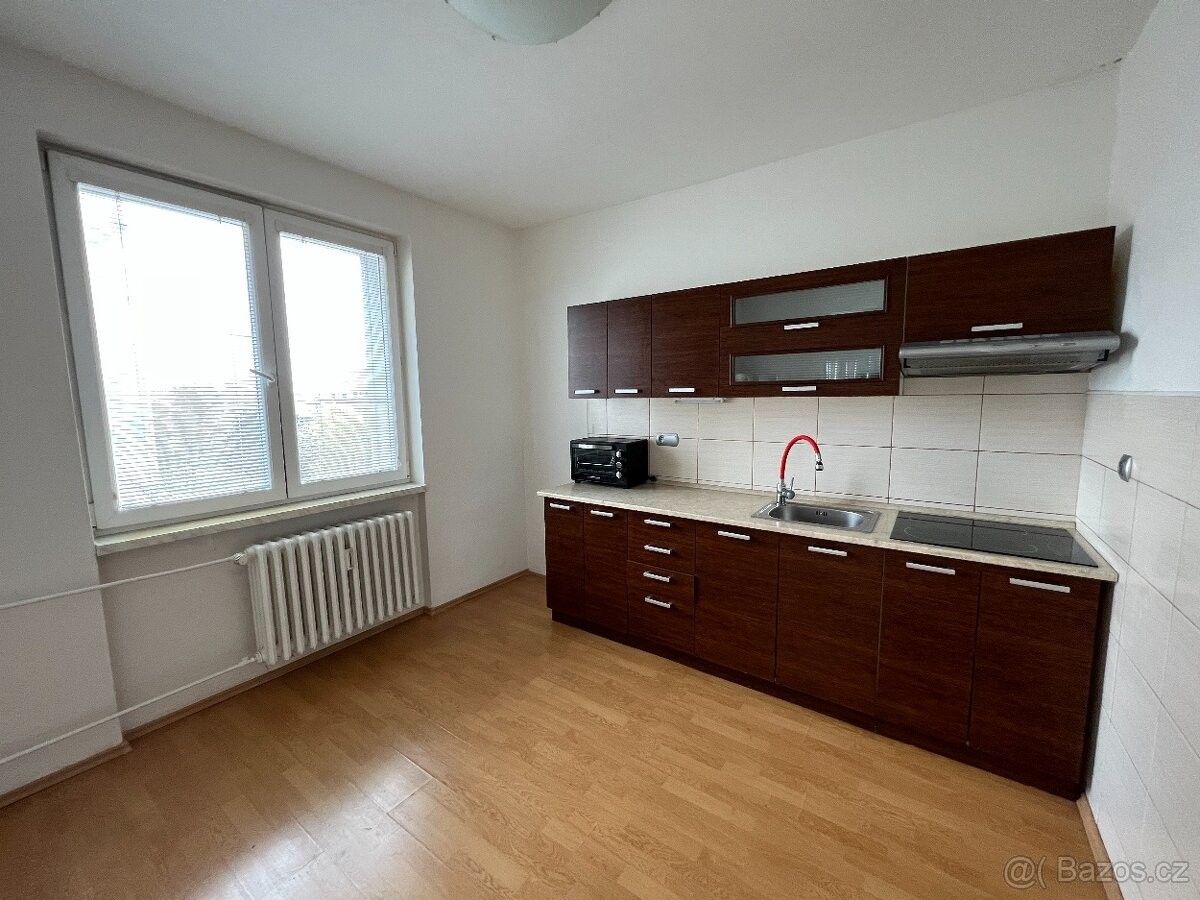 Pronájem byt 1+1 - Orlová, 735 14, 39 m²