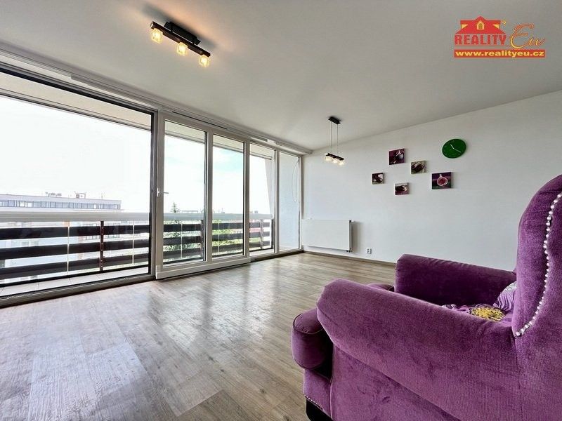 3+kk, Doubravčická, Praha, 73 m²