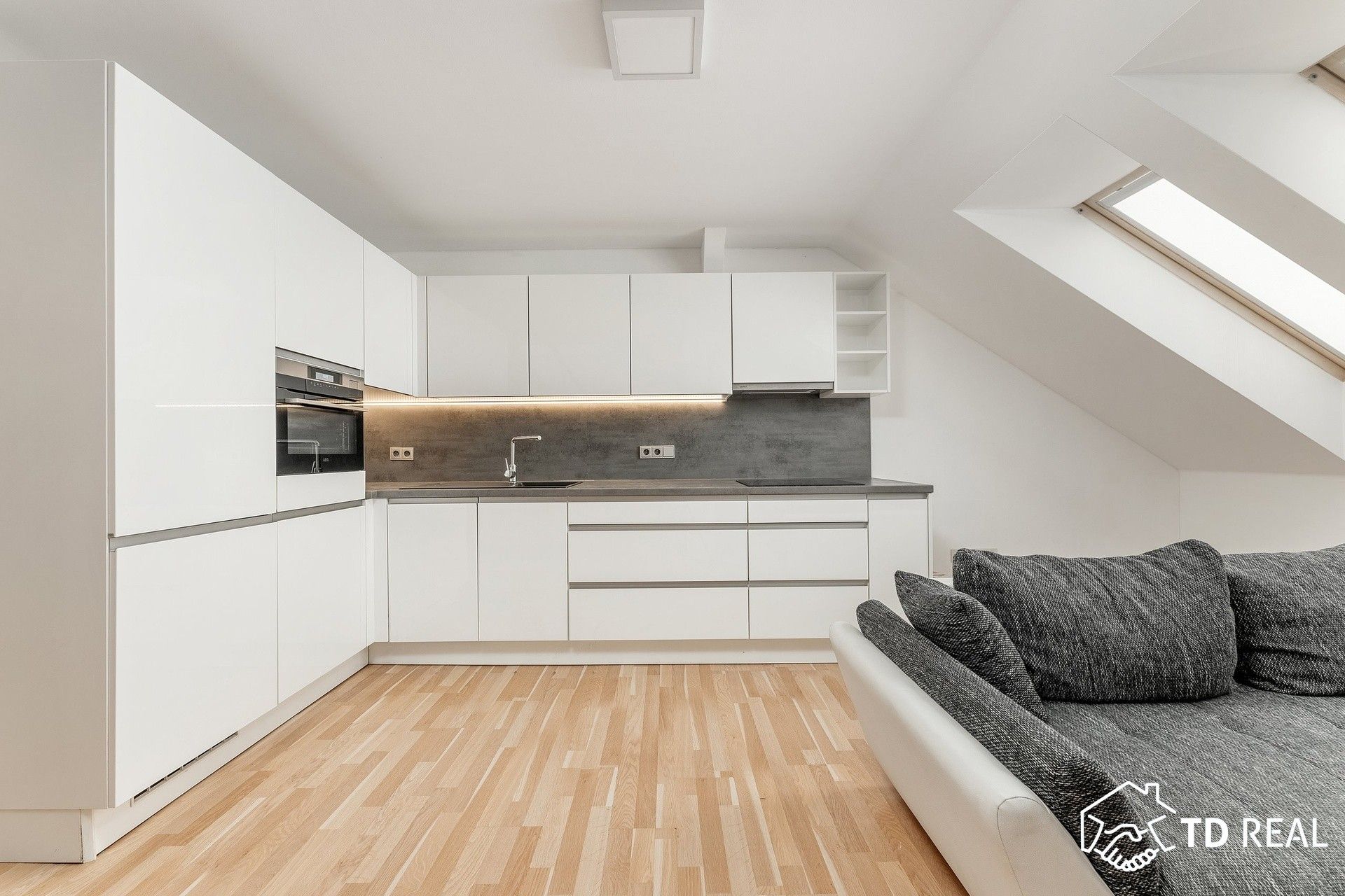 3+kk, Skřivanova, Brno, 84 m²