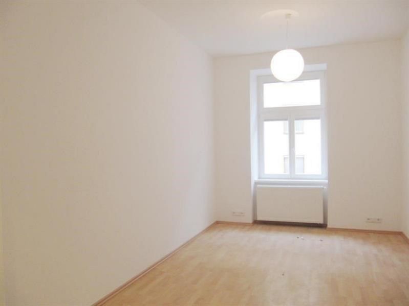 1+1, Chlumova, Praha, 32 m²