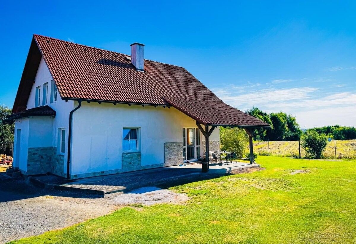 Rodinné domy, Brada-Rybníček, 506 01