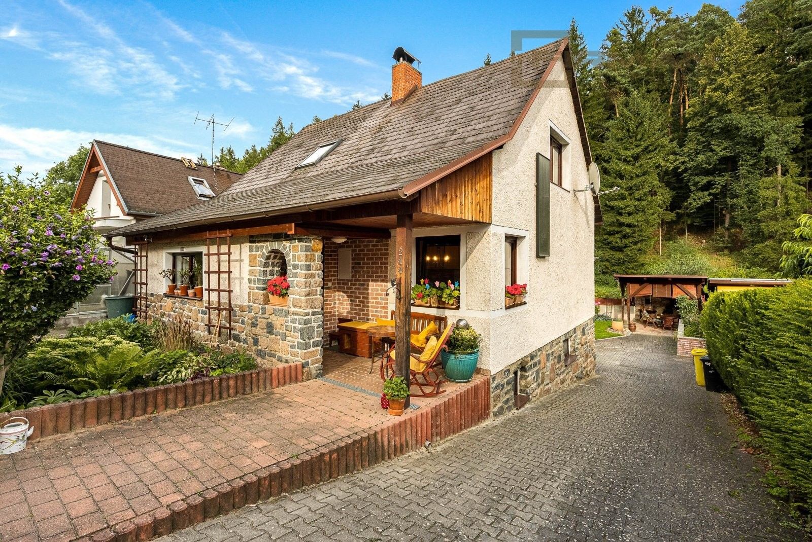 Rodinné domy, Potočiny, Nespeky, 182 m²