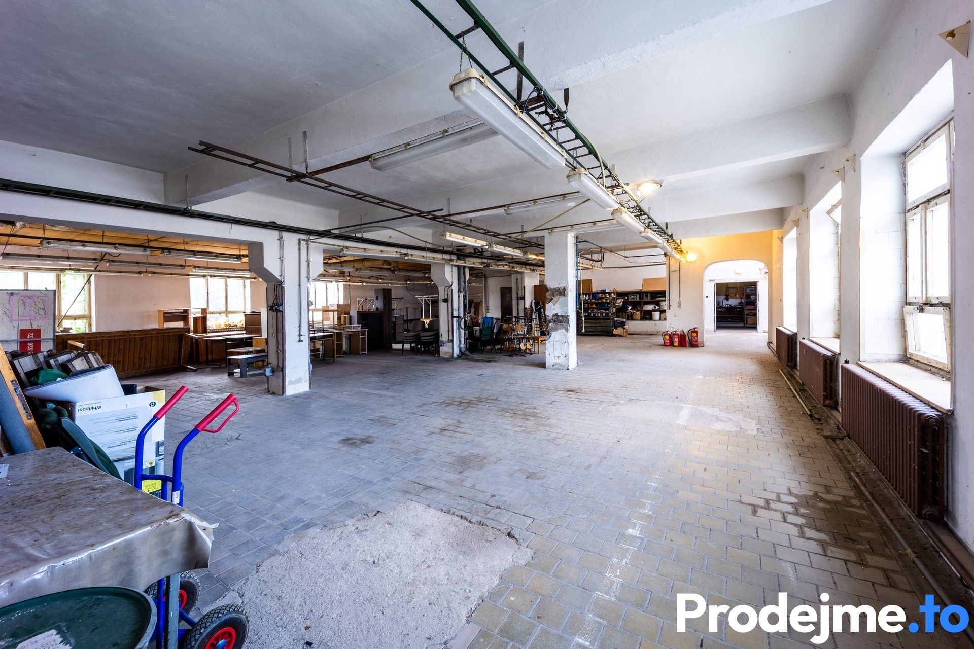 Prodej výrobní prostory - Prosiměřice, 907 m²