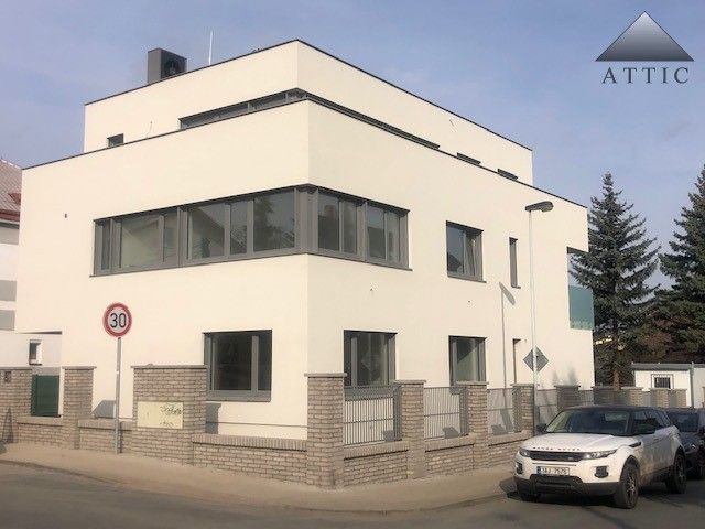 Pronájem byt 3+kk - Mezilesí, Praha, 70 m²