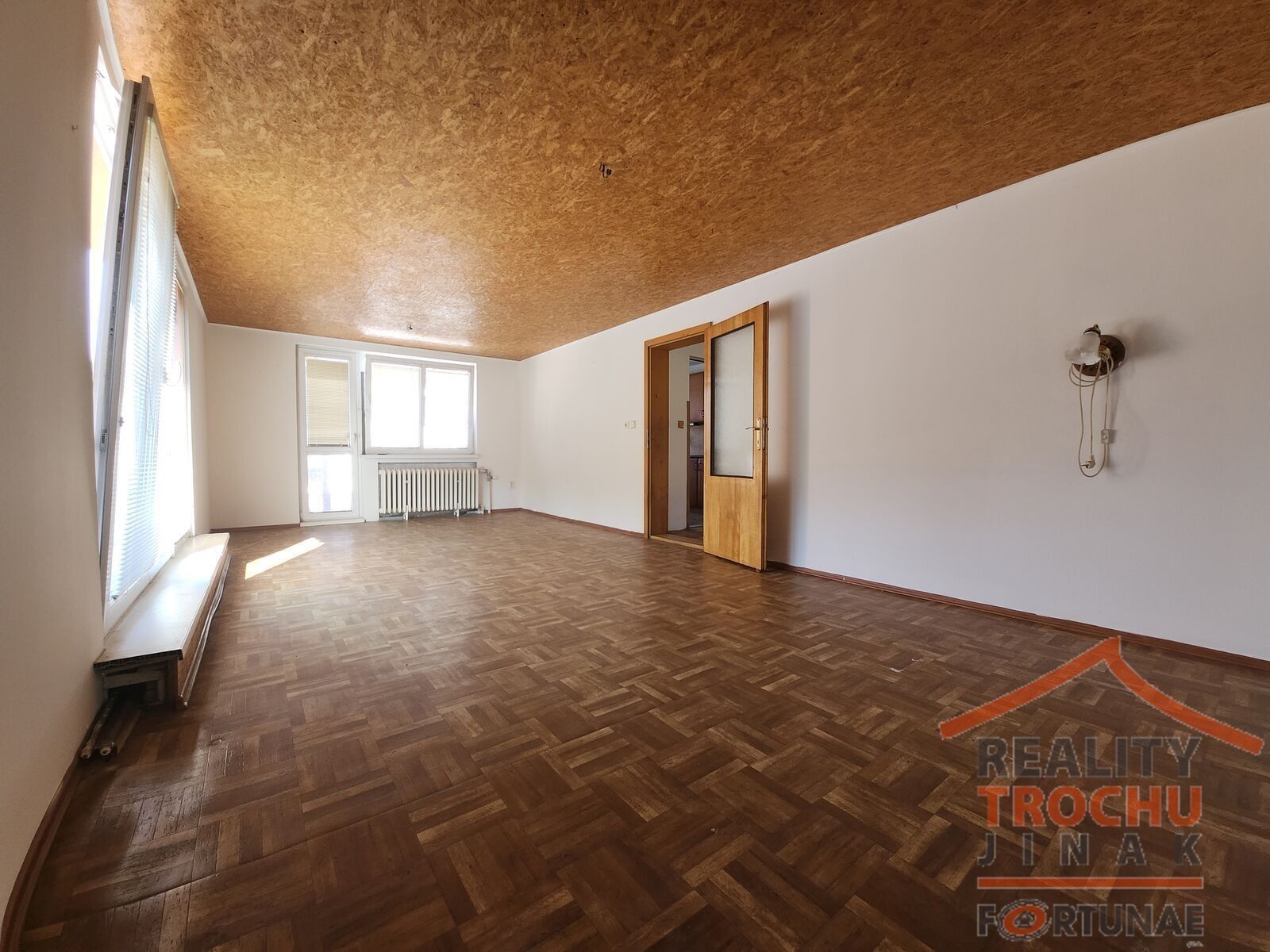 Prodej rodinný dům - Robousy, Jičín, 250 m²