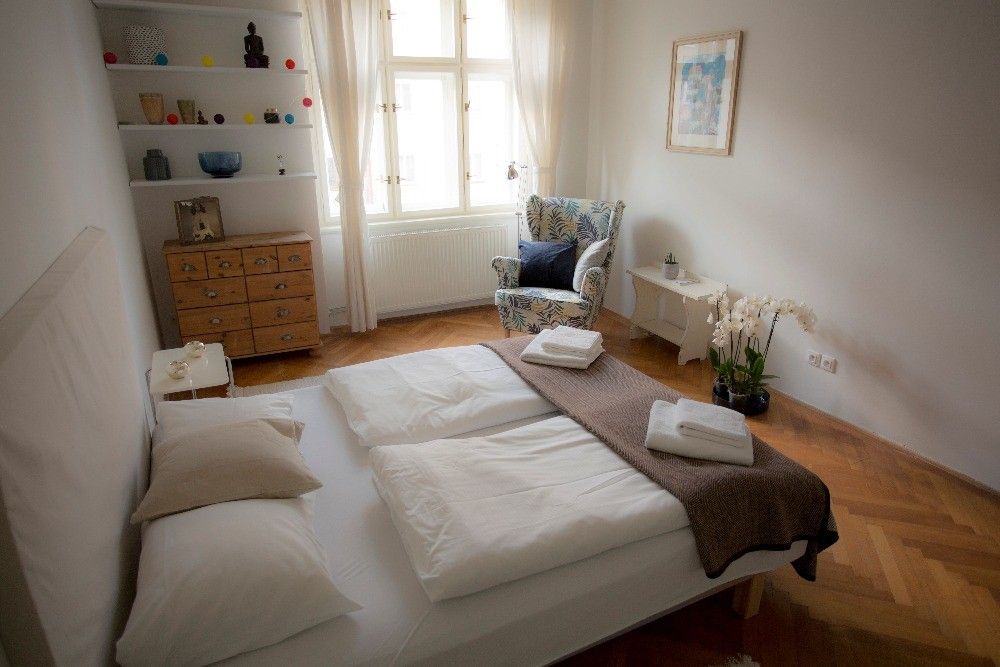 3+kk, Na Dolinách 345/7, Praha, 68 m²