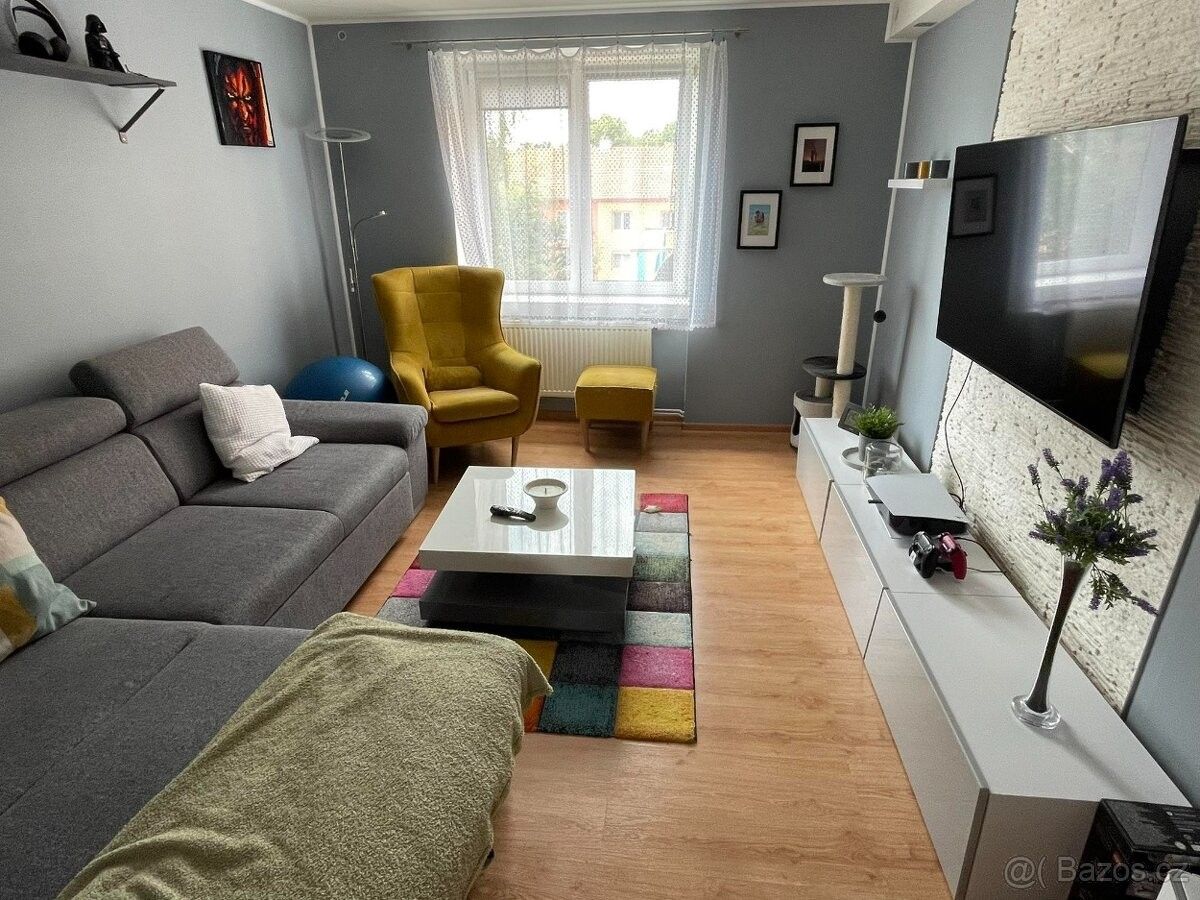 Byty, Dubňany, 696 03