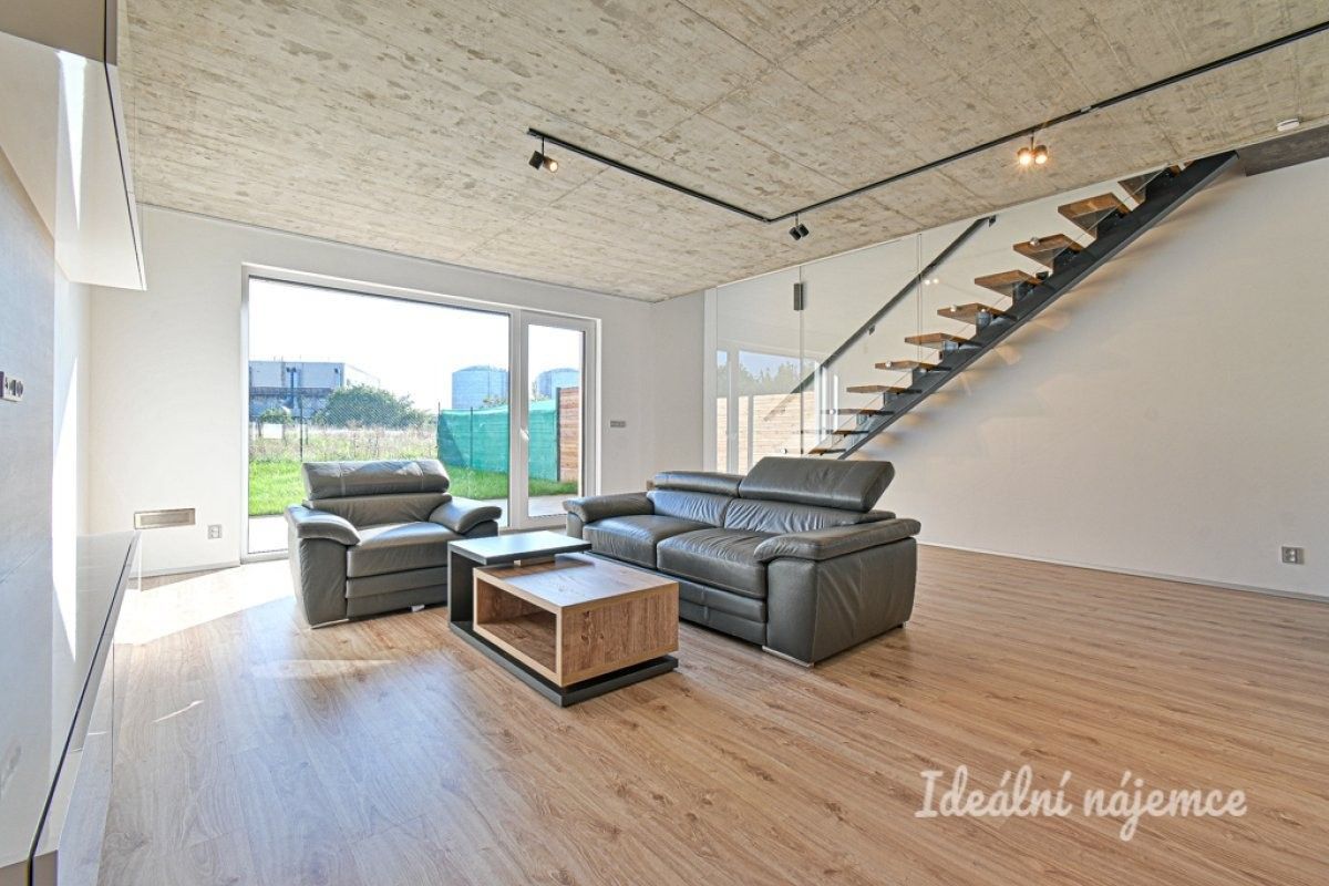 Pronájem rodinný dům - Mačákova, Olomouc, 157 m²