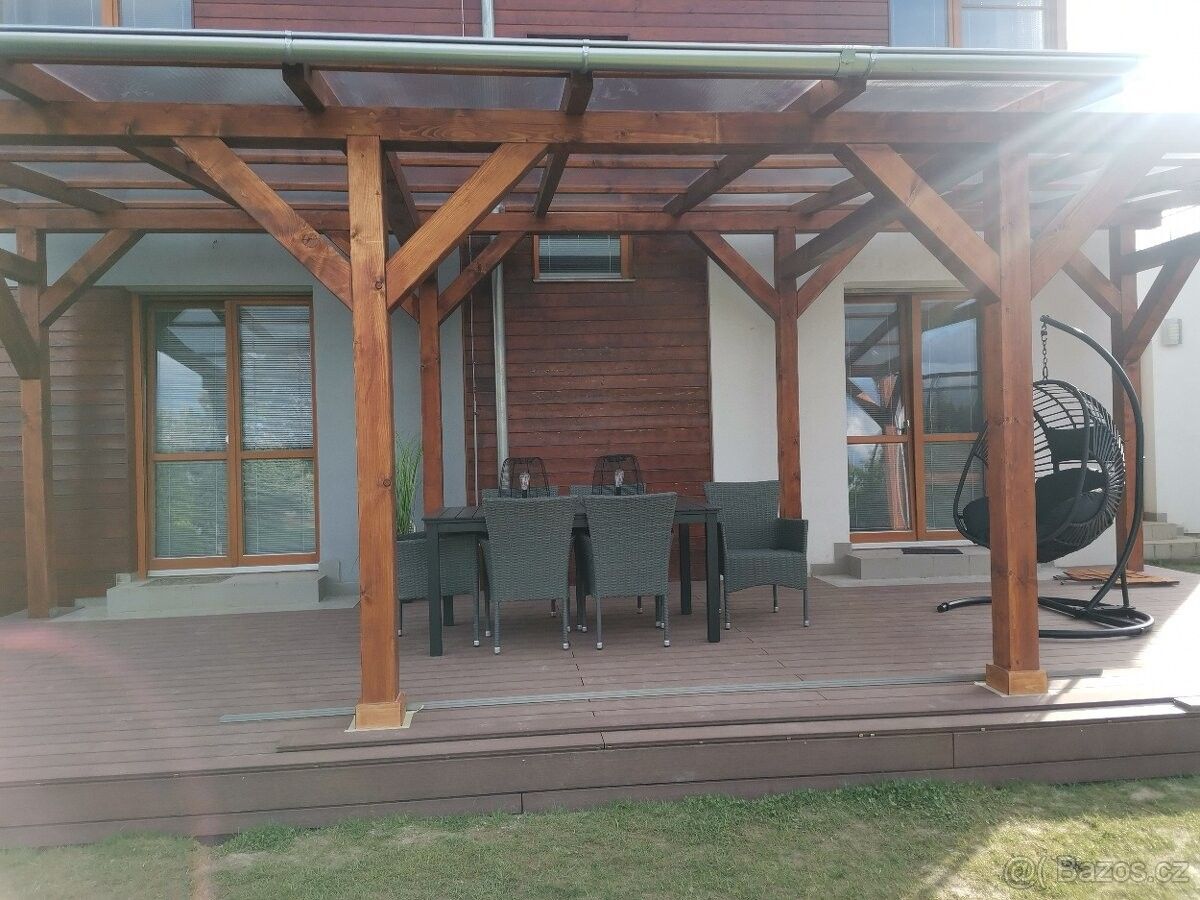 Rodinné domy, Praha, 104 00