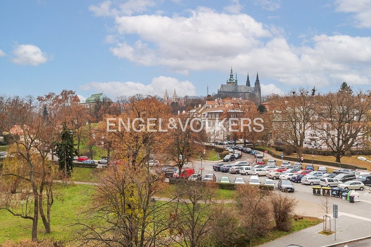 4+kk, Na valech, Praha, 115 m²