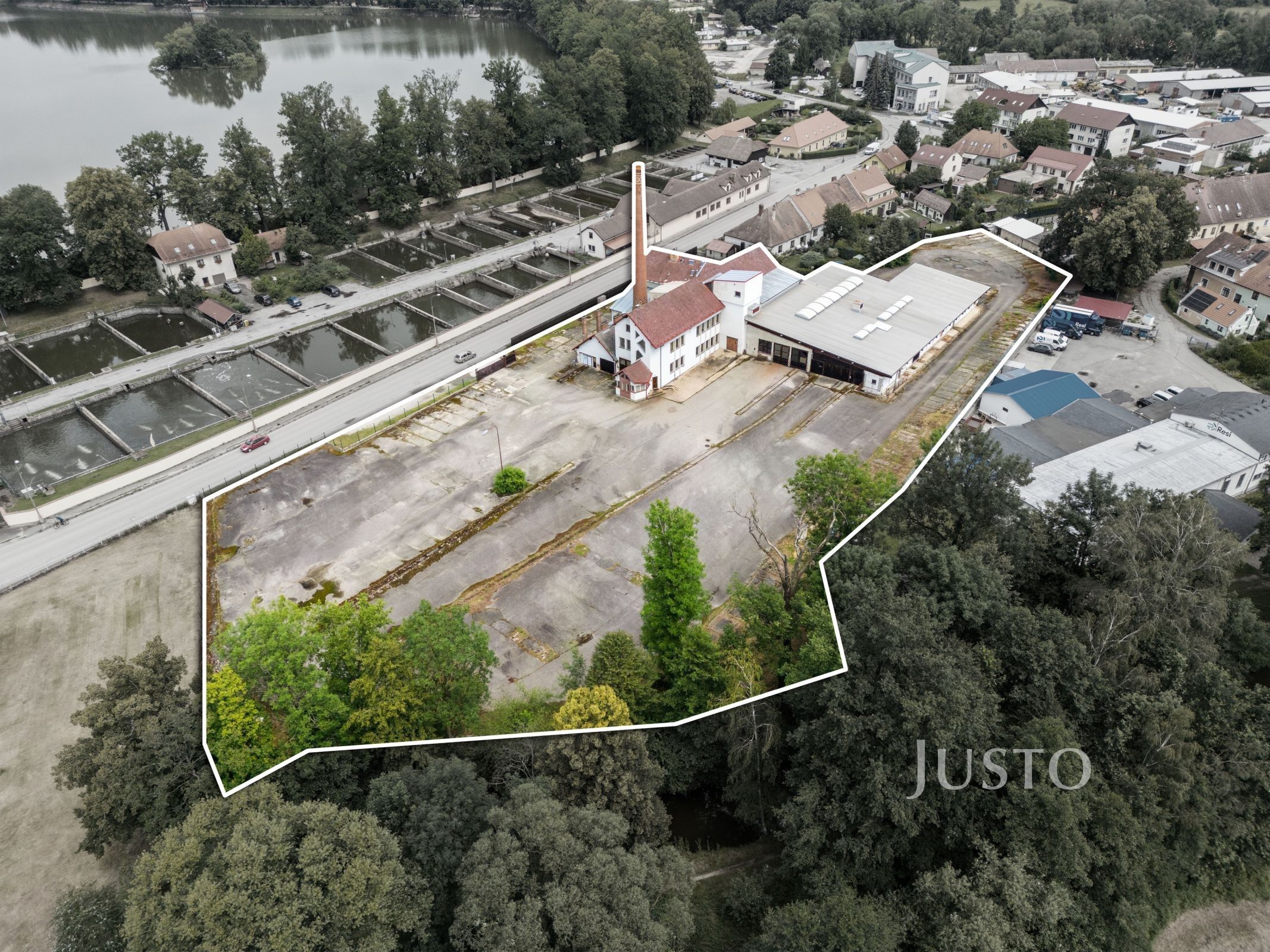 Prodej výrobní prostory - Sádecká, Třeboň, 2 446 m²