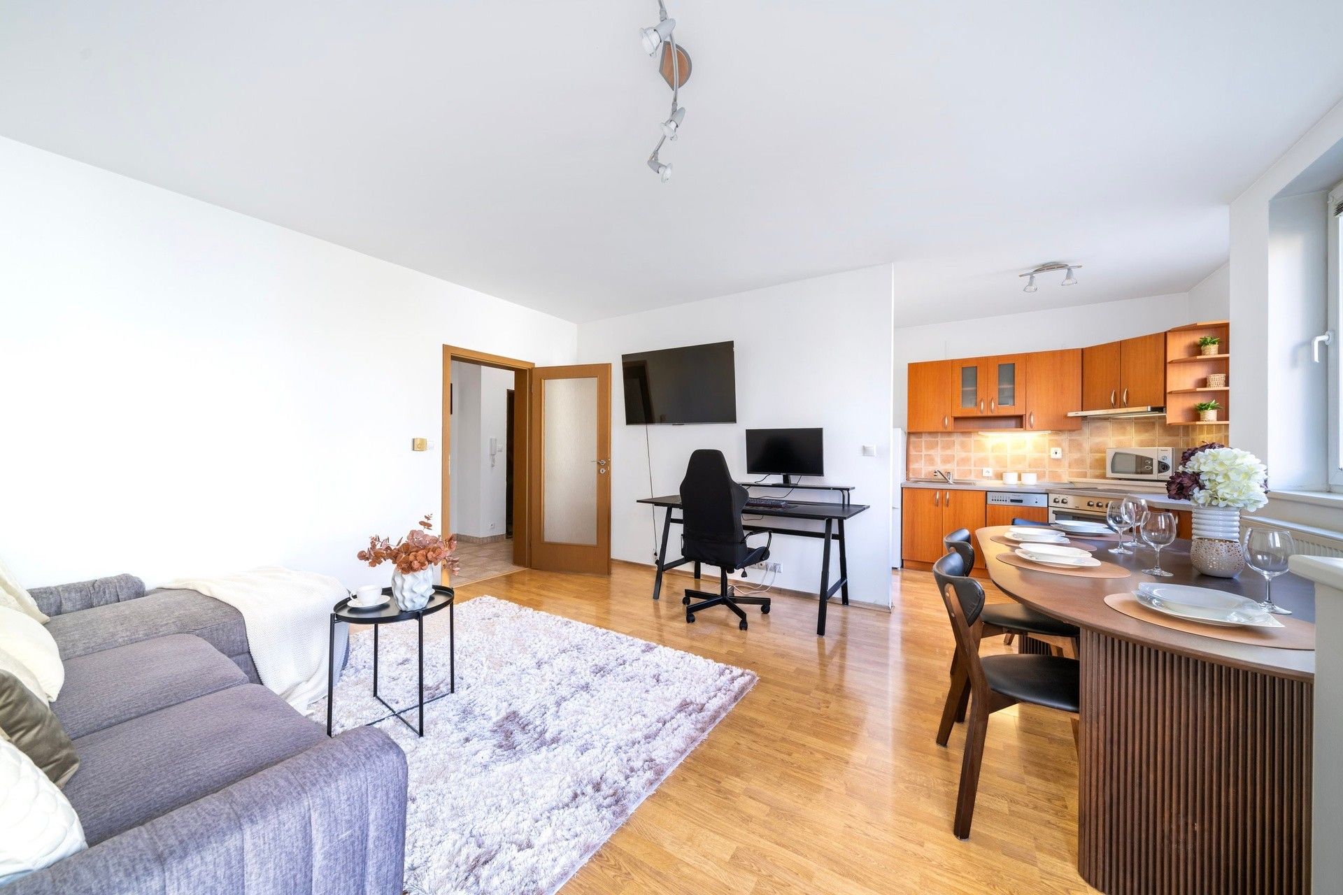 2+kk, Harmonická, Praha, 54 m²