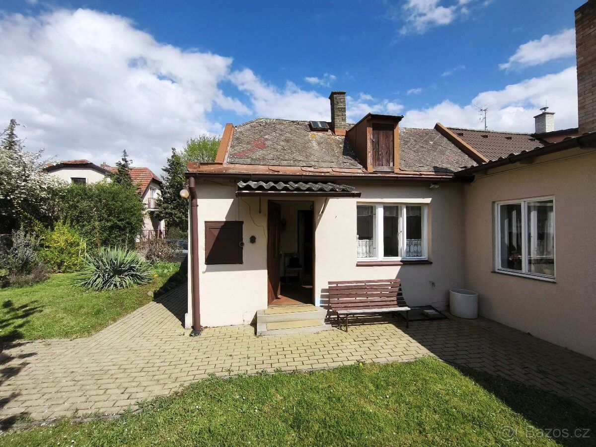 Prodej rodinný dům - Jesenice, 149 00