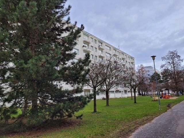 1+kk, Varšavská, Pardubice, 27 m²